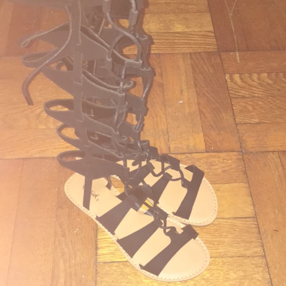 Lace up gladiator sandals - Picture 3 of 4